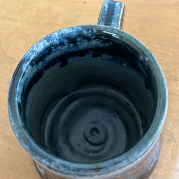Studio Pottery Hand thrown A-Line 4 Dimples Mug in Glazed Blue Brown Earth-tones - Picture 6 of 7